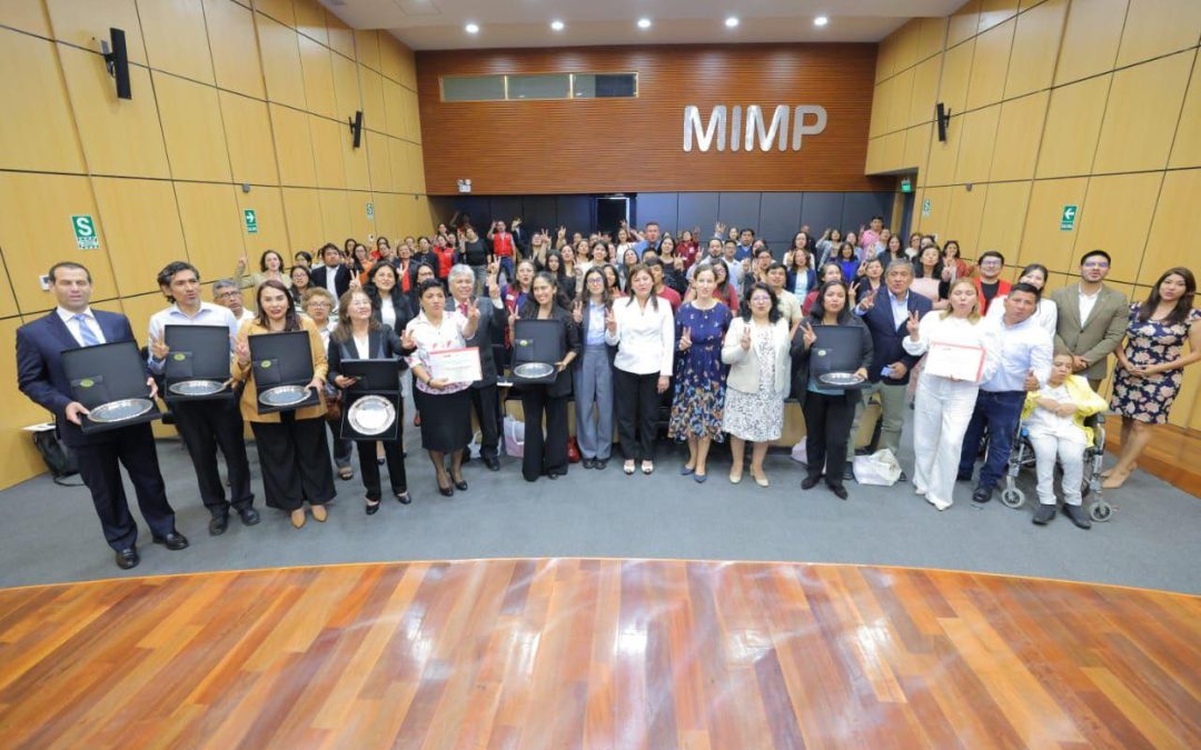 Reconocimiento Nacional al Voluntariado del Gobierno Regional La Libertad