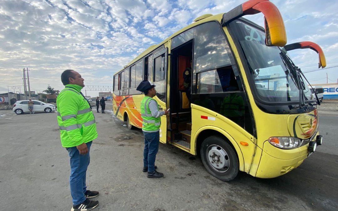 EN ENERO, EL GORE LIDERÓ 60 OPERATIVOS DE TRANSPORTE INTERPROVINCIAL, CON UN TOTAL DE 500 INTERVENCIONES