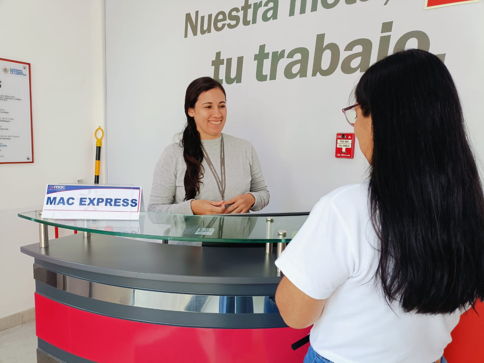 “MAC EXPRESS” SE TRASLADÓ A LA GERENCIA REGIONAL DE TRABAJO PARA BRINDAR SUS SERVICIOS