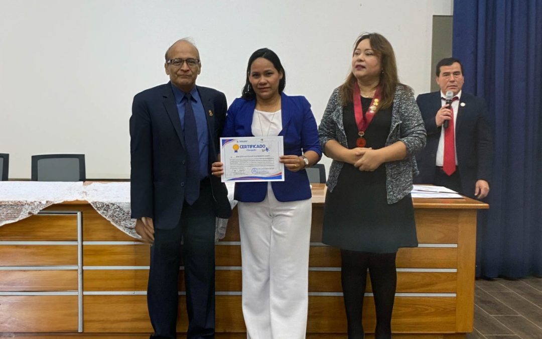 GORE ENTREGA CERTIFICADOS A DOCENTES DE CIENCIA Y TECNOLOGÍA QUE CULMINARON CURSO DE ACTUALIZACIÓN EN QUÍMICA