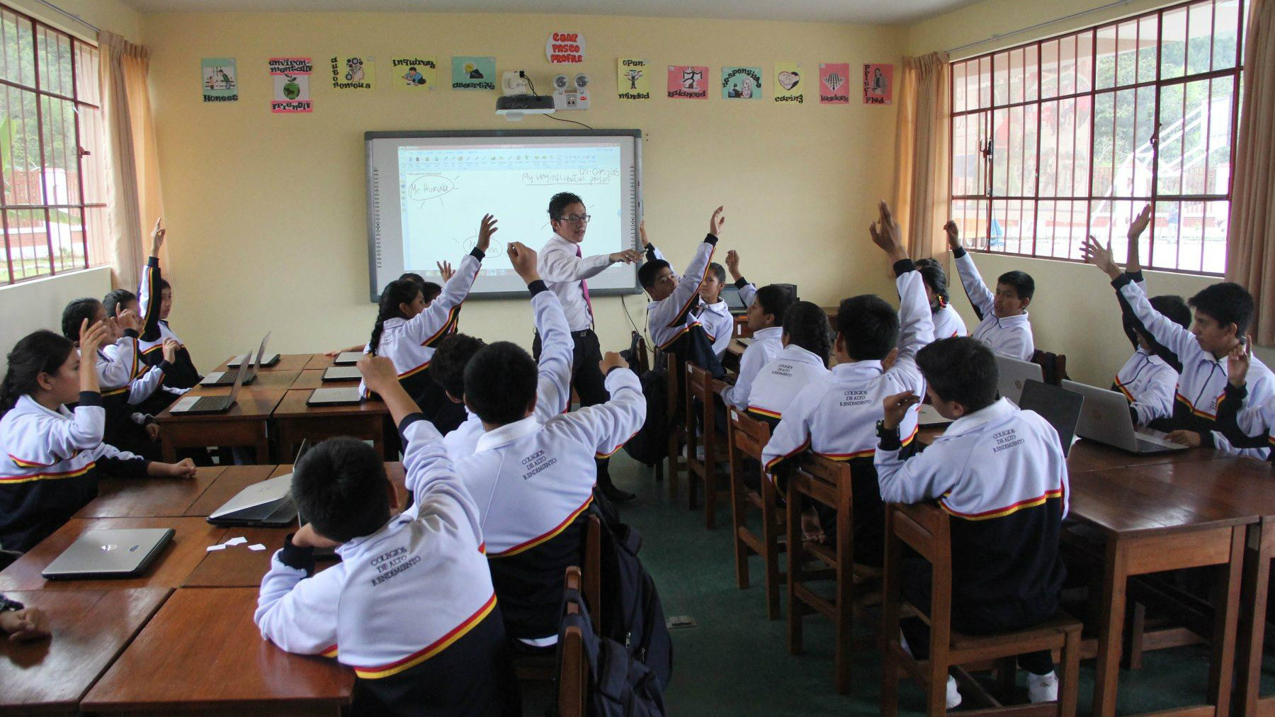 GORE SUSCRIBE ACUERDO CON SUCAMEC PARA PROMOVER LA CONVIVENCIA ESCOLAR SEGURA EN LA LIBERTAD