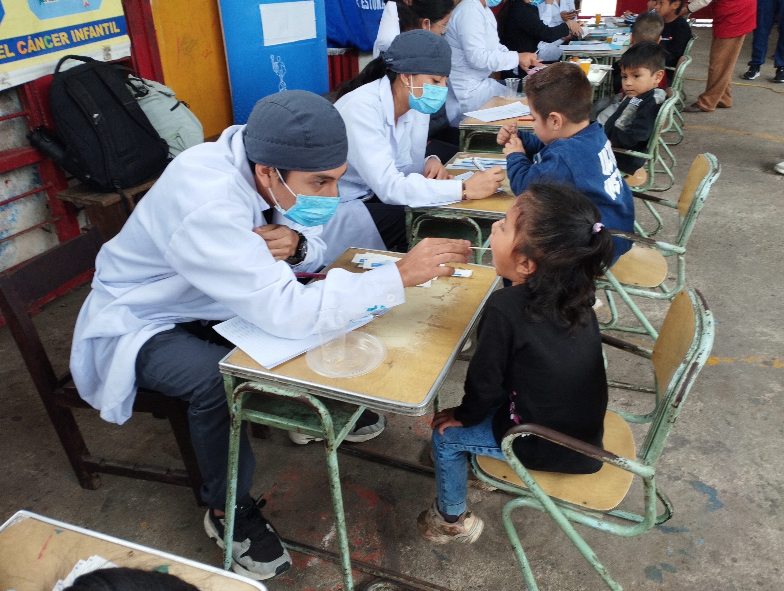 70 BENEFICIARIOS EN CAMPAÑA DE SALUD BUCAL GRACIAS A TRABAJO ARTICULADO ENTRE GRDIS, UPAO Y ONG HILO ROJO