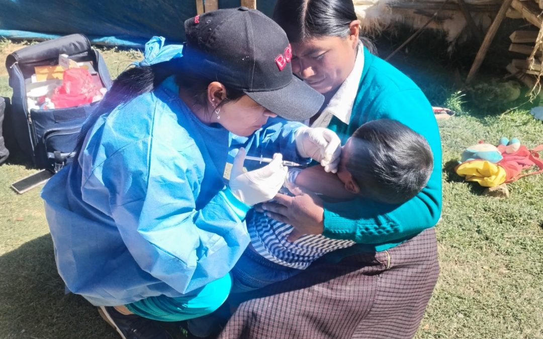 GORE EXHORTA A LA POBLACIÓN A VACUNARSE PARA PREVENIR LA TOSFERINA