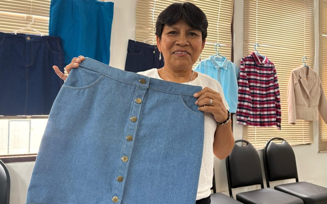 TALLER DE COSTURA DEL GORE CULMINA CON EXPOSICIÓN DE PRENDAS HECHAS POR ALUMNAS