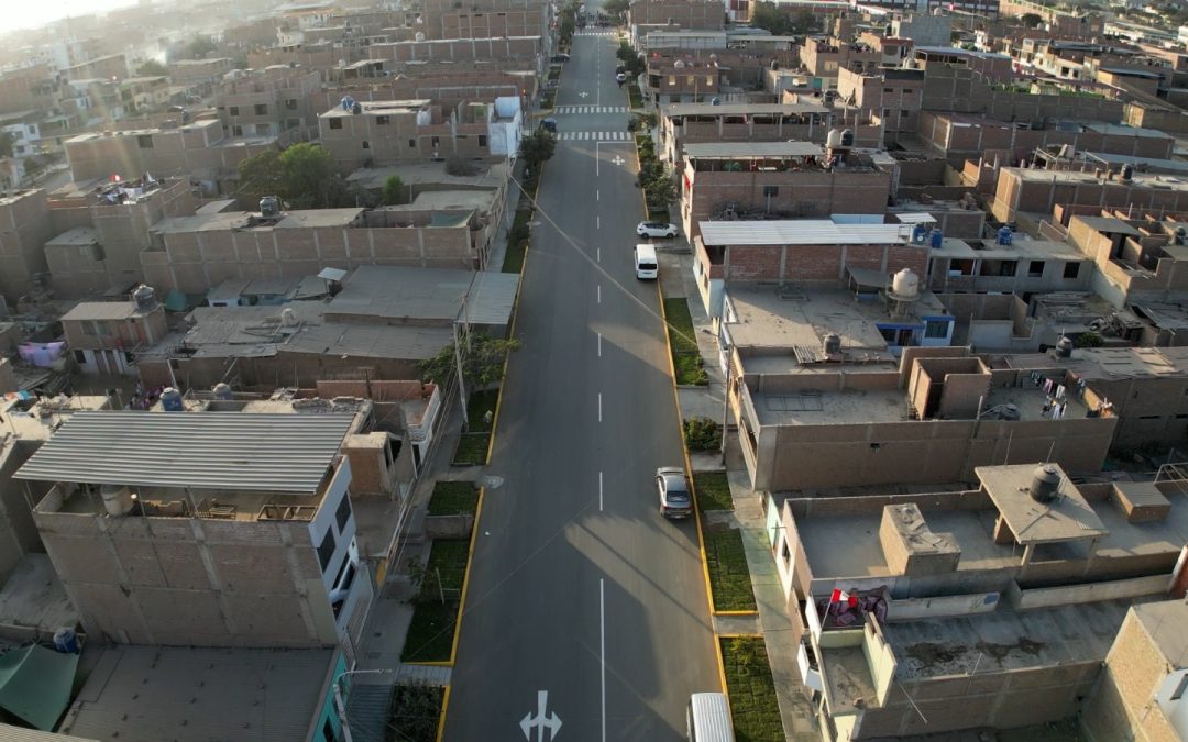 DESPUÉS DE 30 AÑOS, 4 MIL FAMILIAS TIENEN NUEVAS PISTAS Y VEREDAS EN SECTOR CENTRAL DE LA ESPERANZA