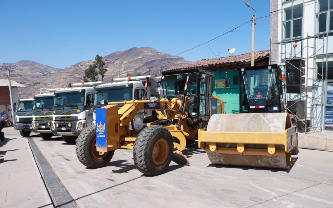 JULCÁN RECIBIÓ DEL GORE POOL DE MAQUINARIA PARA MEJORAR SUS CARRETERAS