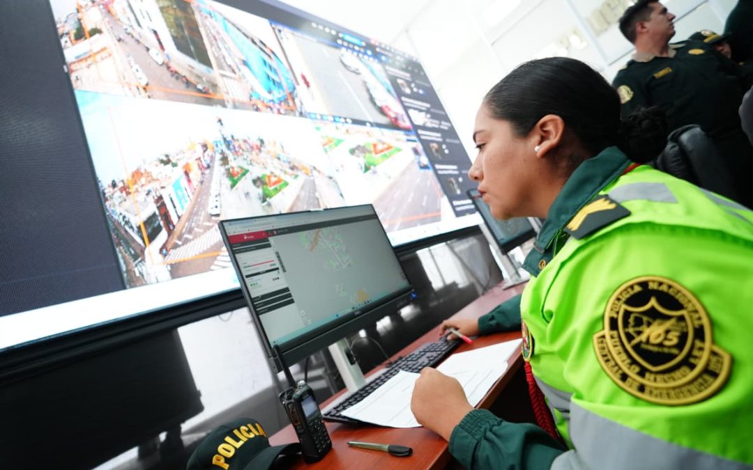 GORE INAUGURÓ LA CENTRAL 105 MÁS MODERNA DEL PERÚ PARA LUCHAR CONTRA EL CRIMEN