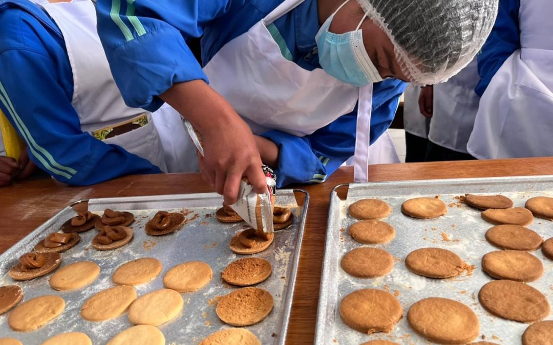 GORE FOMENTA EL EMPRENDIMIENTO JUVENIL EN OTUZCO CON EL CURSO DE PANADERÍA