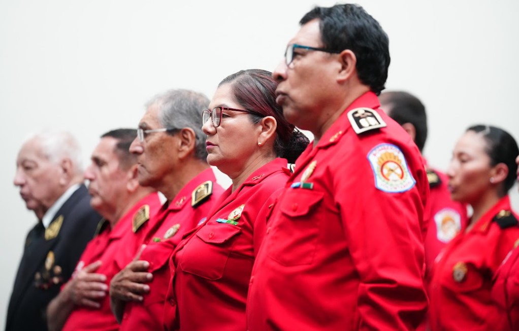 GORE RECONOCE CON MEDALLA DE LA LIBERTAD A COMPAÑÍA DE BOMBEROS VOLUNTARIOS “SALVADORA TRUJILLO” Nº 26