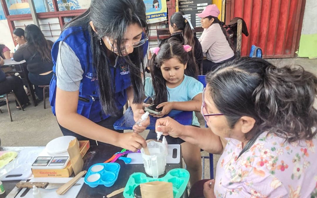 MUJERES DE LA ESPERANZA FORTELECEN SUS EMPRENDIMIENTOS CON TALLER PRODUCTIVO